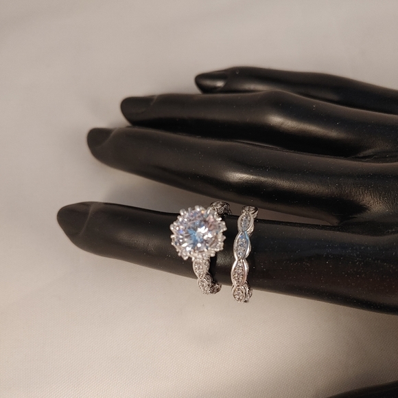 NWOT CZ 925 engagement ring and band size 5 - Picture 9 of 9